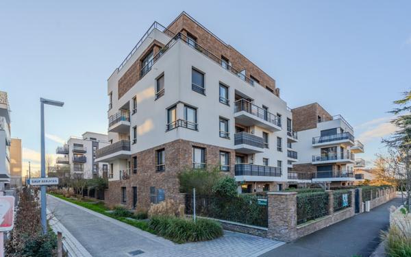 Appartement à vendre    3 pièces • 55,41 m2 Noisy-le-Grand