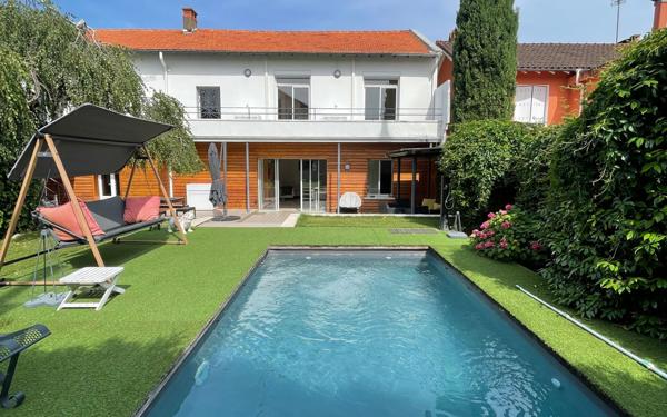 Maison à vendre    7 pièces • 250 m2 Toulouse