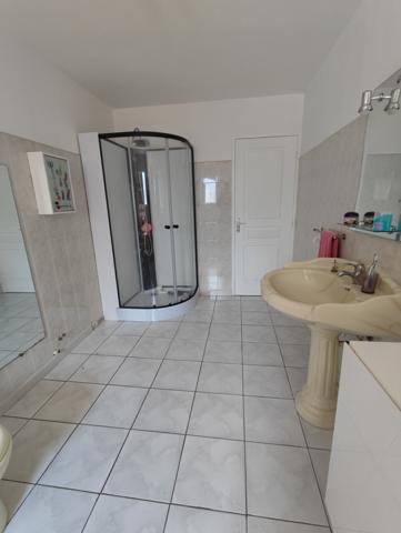 Saint-Génis-des-Fontaines (66740) Grande maison avec garage et vue sur les Albères