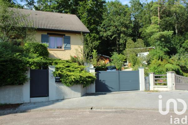 Pavillon 5 pièces de 111 m² à Neuilly-sur-Suize (52000)