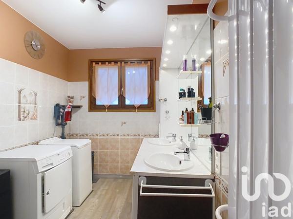 Pavillon 5 pièces de 111 m² à Neuilly-sur-Suize (52000)