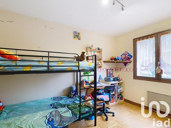 Pavillon 5 pièces de 111 m² à Neuilly-sur-Suize (52000)