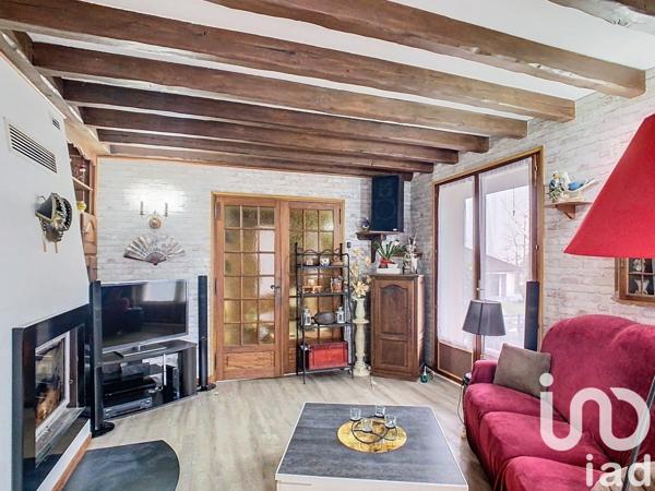 Pavillon 5 pièces de 111 m² à Neuilly-sur-Suize (52000)