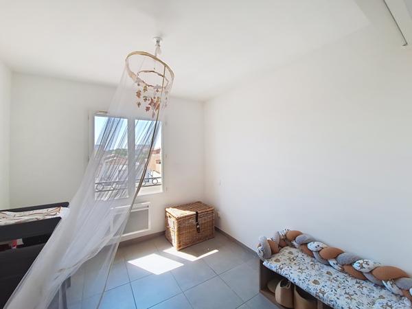 Maison 4 pièces moderne et fonctionnelle en fond d’impasse – Idéale famille