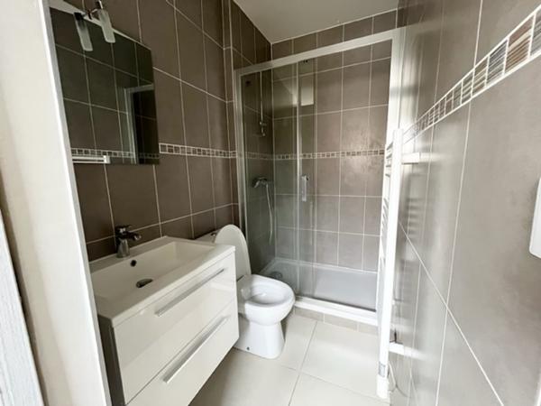 Location 3 Pieces 55 92000 Nanterre 8victor
