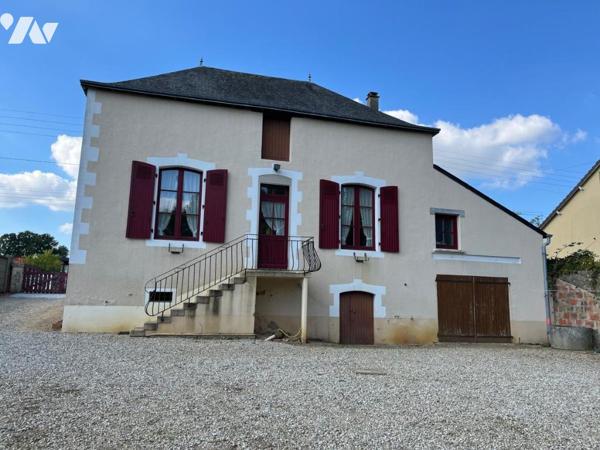 MONTBIZOT - Rare charmante maison ancienne centre bour et accès rivière