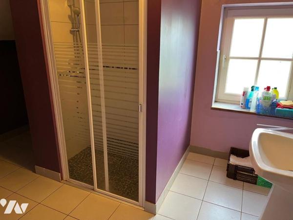 MONTBIZOT - Rare charmante maison ancienne centre bour et accès rivière