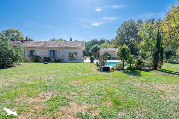 Maison à vendre |  Salles |  3 pièces | 100 m²