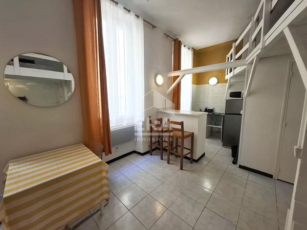 Appartement Marseille 1 pièce(s) 32 m2