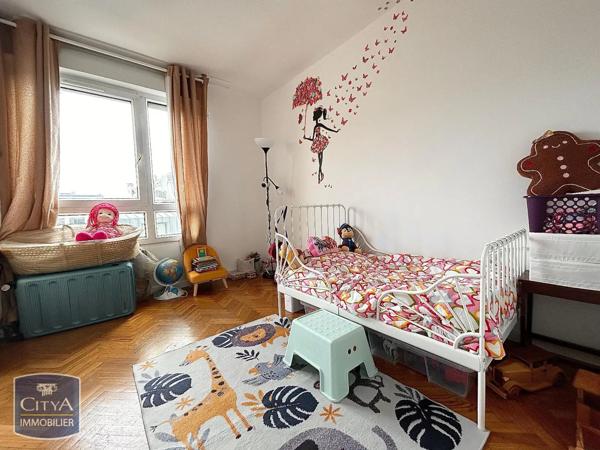Appartement à louer 3 pièces 66m² Le Kremlin-Bicêtre (94270)