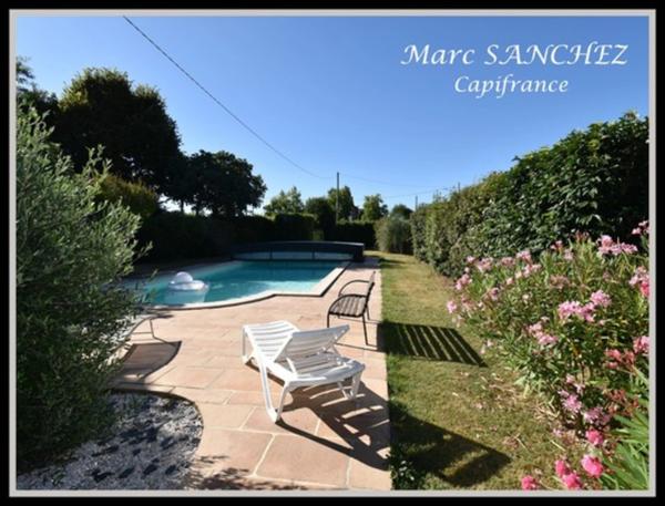 Dpt Pyrénées-Atlantiques Pau/Est. à vendre MAISON/GITES de 300 m2 sur 2775 m2 de terrain avec piscine.