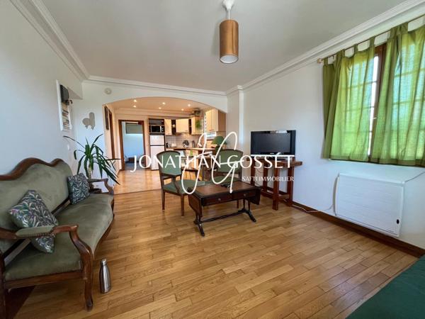 Carrières-Sous-Poissy: Appartement 2 pièces-46m²-1ch