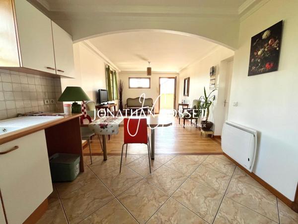 Carrières-Sous-Poissy: Appartement 2 pièces-46m²-1ch