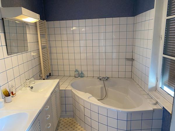 VENTE d'une maison de 6 pièces (128 m²) à LOUVIERS