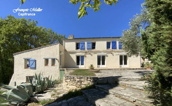 Splendide Propriété de 325 m2 à proximité de Pierrevert, 8800 m2 de terrain