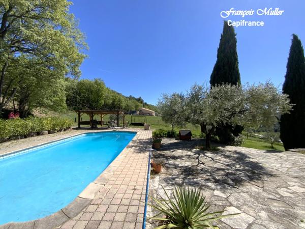 Splendide Propriété de 325 m2 à proximité de Pierrevert, 8800 m2 de terrain