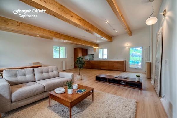 Splendide Propriété de 325 m2 à proximité de Pierrevert, 8800 m2 de terrain
