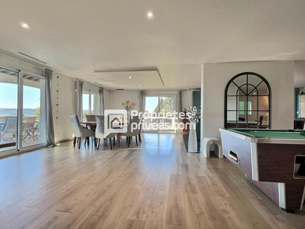 Maison T9 avec 5/6 Ch. piscine et grande terrasse panoramique sur CHANCELADE (24650)