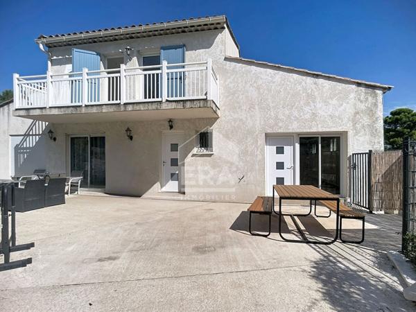 Maison mitoyenne type 4 entièrement rénovée - Cabriès/Calas
