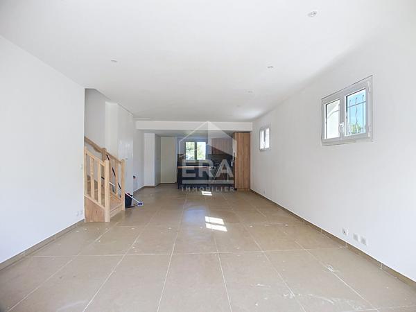 Maison mitoyenne type 4 entièrement rénovée - Cabriès/Calas