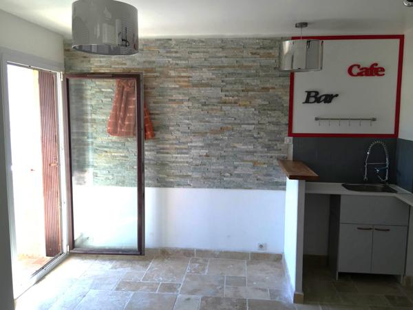 Les milles (13290) Opportunité Investisseur : Charmant T2 Rénové au Cœur du Village des Milles