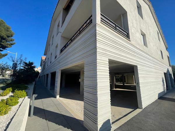 Local d'activité Saint Cyr Sur Mer 15 m2