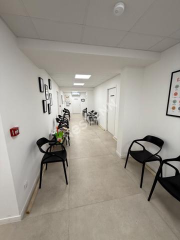 Local d'activité Saint Cyr Sur Mer 15 m2