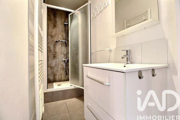 Appartement à vendre 3 pièces 64 m² Trets