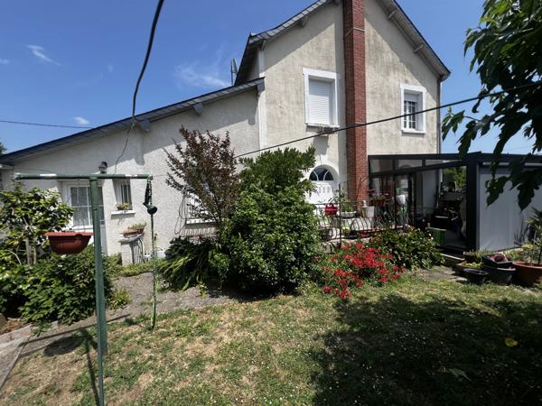 MAISON 4 CHAMBRES - BUREAU - VERANDA - JARDIN