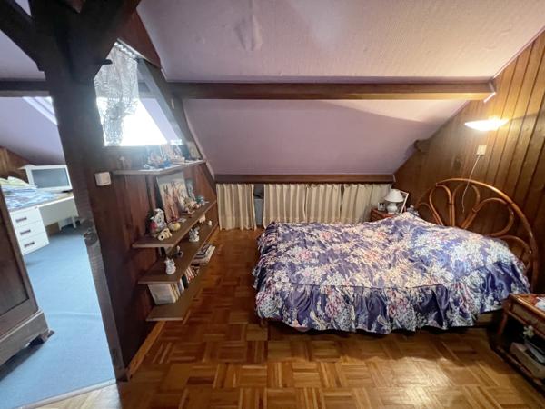 MAISON 4 CHAMBRES - BUREAU - VERANDA - JARDIN