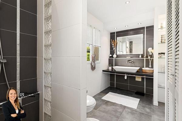 Maison individuelle 4 pièces avec chalet et bassin de baignade