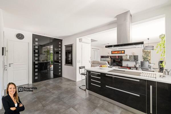 Maison individuelle 4 pièces avec chalet et bassin de baignade