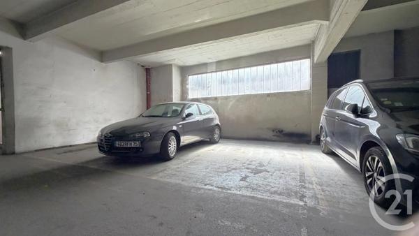Parking à vendre  12 m 2   PARIS  - 75018