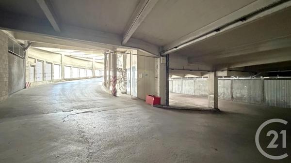 Parking à vendre  12 m 2   PARIS  - 75018