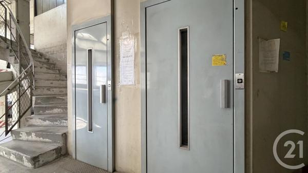 Parking à vendre  12 m 2   PARIS  - 75018