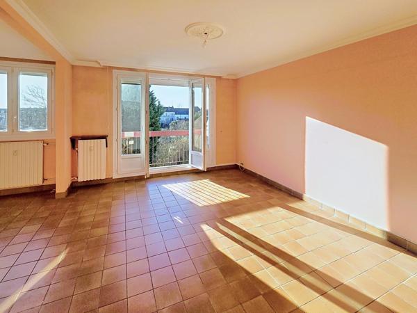 A deux pas de la gare et des commerces à pied: