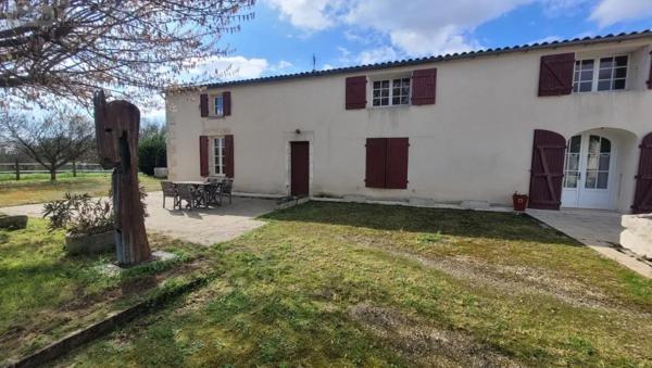 Achat - Maison Andilly 17230 8 pièces 336 m 2 157021 m 2