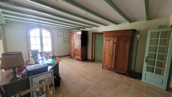 Achat - Maison Andilly 17230 8 pièces 336 m 2 157021 m 2