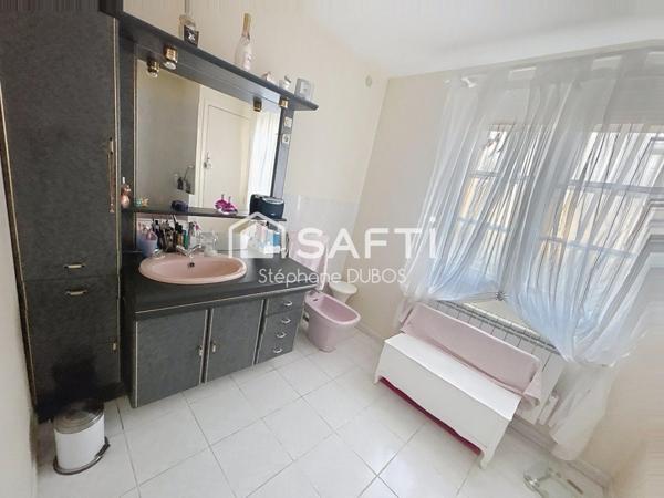 UNE MAISON INDIVIDUELLE SECURISEE DANS UN SECTEUR CALME