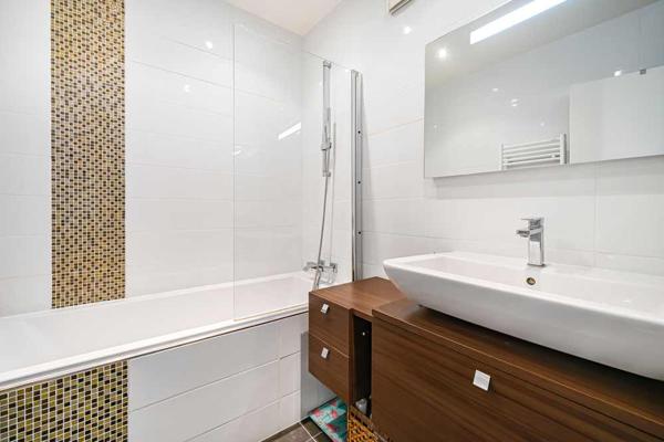 Paris (75005) Paris 5ème quartier de la Sorbonne, très bel appartement trois pièces avec vue sur Note-Dame.