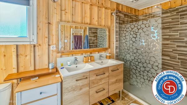 Biganos (33380) Villa avec 5 chambres, garage et piscine