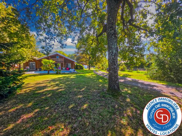 Biganos (33380) Villa avec 5 chambres, garage et piscine