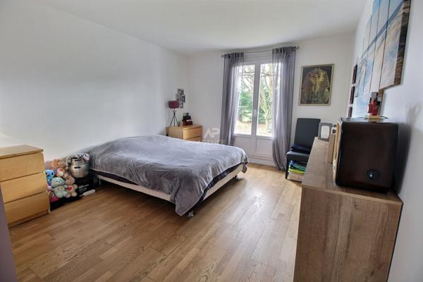 Maison Vernouillet 7 pièce(s) 180 m2 €649 000 ** - Référence 928
