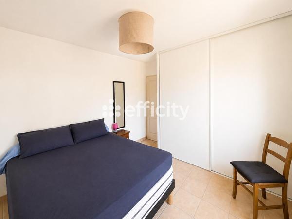 Maison
         4 pièces
        - 90 m² Exclusivité 200 000 € *
