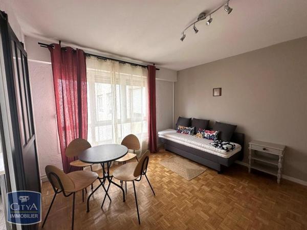 Appartement à louer 1 pièce 31.67m²