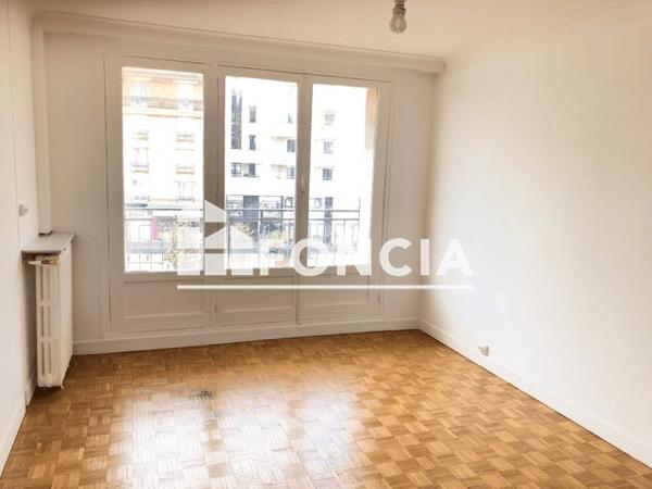 Location Appartement 3 pièces 56.9 m² - 5, PLACE FOCH Enghien Les Bains 95880