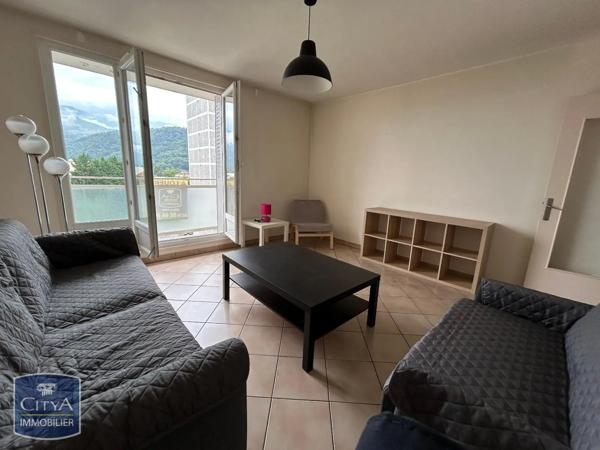 Appartement à louer 4 pièces 75m²