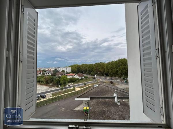 Appartement à louer 4 pièces 75m²