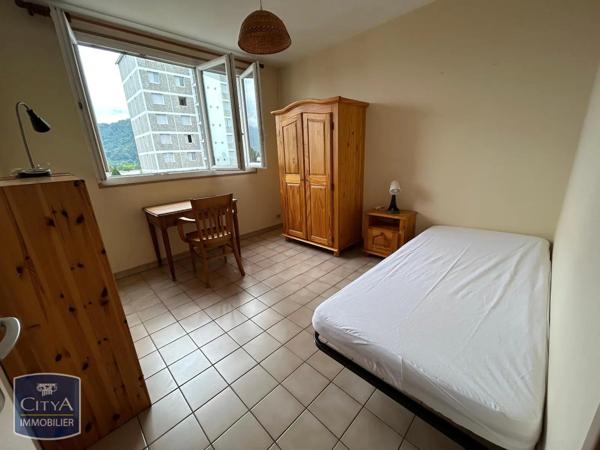 Appartement à louer 4 pièces 75m²