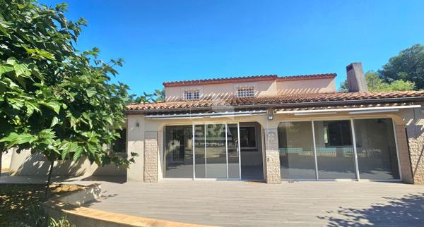 Maison 6 pièces avec piscine à vendre à Carcassonne, quartier Villalbe